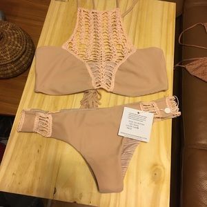 Acacia Naked Set